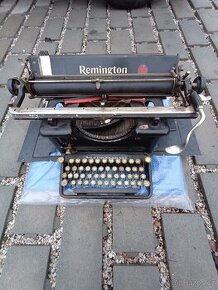 Psací stroj Remington
