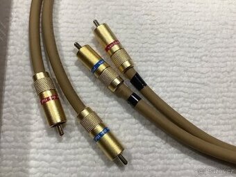 Van den Hul, The second; signál. kabel z uhlíku, délka 0,8m