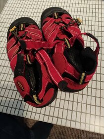 Juniorské sandále Keen vel.35Eur - 1