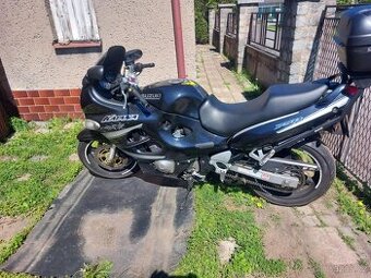 Suzuki GSX 750 F