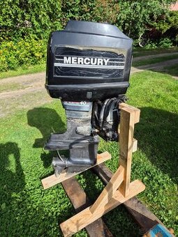 Lodni motor Mercury 40hp 2 takt + páku + nádrž