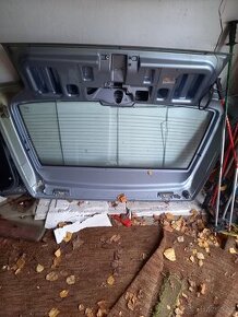 Fiat Tipo zadní, páté dveře