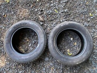 145. 2x letní pneumatika 195/65 r15