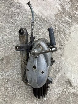Prodám motor jawa pařez včetně výfuku