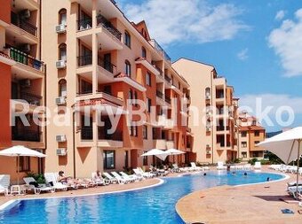 Apartmán 2+kk s balkonem v rezidenčním komplexu s bazénem