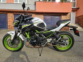 Kawasaki z650, rv.2021,snížená pro menší postavy
