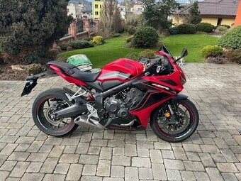 HONDA CBR 650 R
