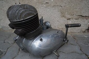 Jawa pérák 350 18 motor