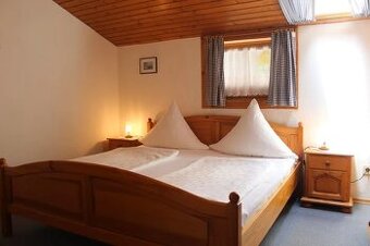 Masivní ložnice (3510)