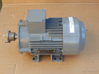 Elektromotor 7AA90L08 550W 675ot./1min
