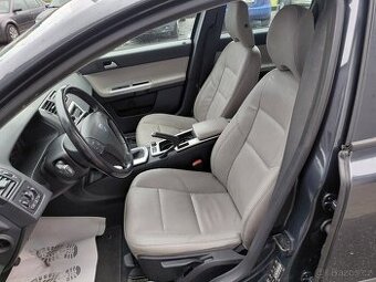 VOLVO V50, 1.6D, r.10, 155000km, VELMI SOLIDNÍ