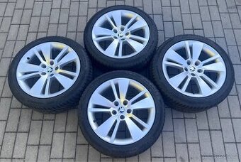 Superb - 18 Zenith + zimní 235/45 R18 Barum 8-9mm