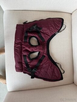 Zimní obleček (bunda) s postrojem