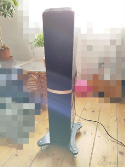 DESIGNová iPod věž    "ne HiFi "