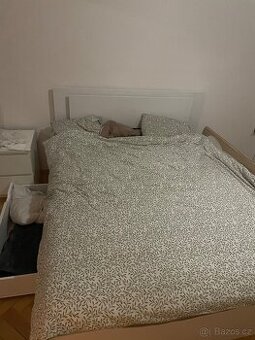 Postel + Matrace 160×200 cm