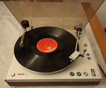 Prodám pěkný gramofon-PHILIPS ELEKTRONIC 212
