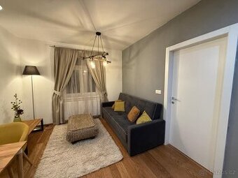 Dveře nové bílé italské kvalitní  dva kusy