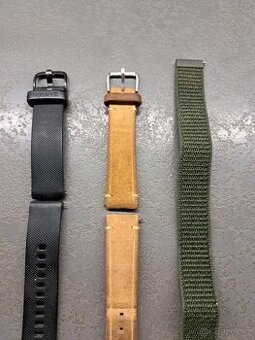 Řemínky k hodinkám Garmin Vivoactive 4s