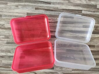 Plechové dózy, krabičky na svačinu