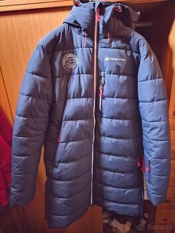 Olympijská kolekce ZOH Milano 2026 – organizační bunda