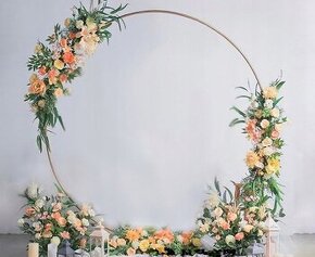 Zlatá slavobrána / oblouk na balónky, květiny 2m