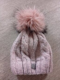 Dívčí zimní čepice a nákrčník