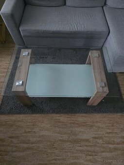 Konferenční stolek