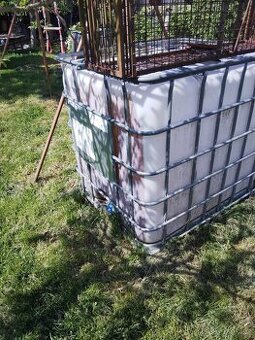 Ibc kontejner nádrž 1000 l