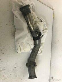 Mercedes Benz výfuk