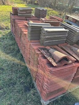 Střešní taška Bramac, červená