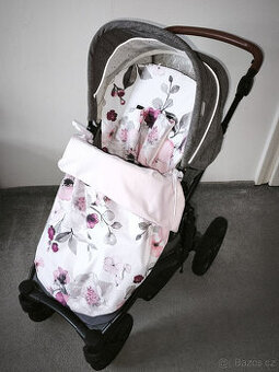 Nová jarní souprava do kočárku jabloňový květ