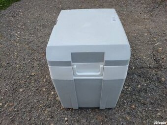 Chladící a topící elektrický box - autochladnička