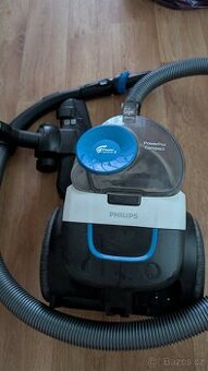 Starší vysavač Philips