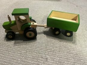 Dřevěný traktor s návěsem