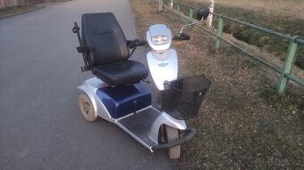 Elektrický vozík, Elektrický tříkolový skútr pro seniory