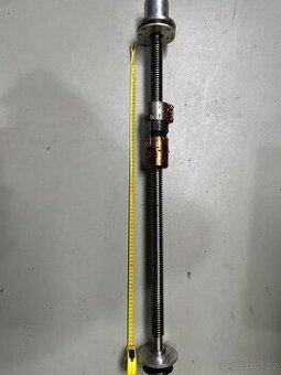 Teapézový šroub 80cm