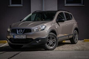 Nissan Qashqai 1.6i Tekna 4x2 (EU5)