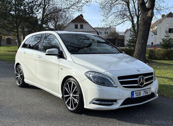 Mercedes - Benz B 180, 90 kW, M2012