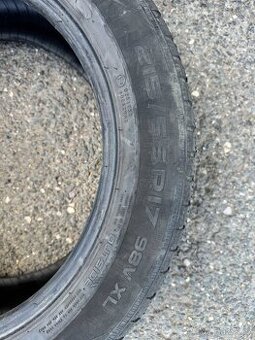 Prodej zimnich pneu Nokian 215/55 R17