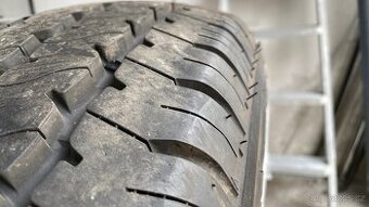 2x Letní pneu 215/70R 16C