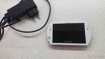 Sony PSP GO + prislusenstvi
