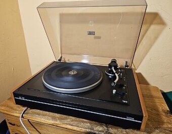 TESLA NC 430 HiFi gramofon