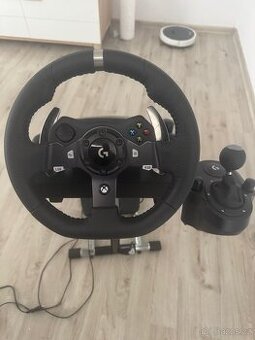 Volant pro PlayStation a Xbox