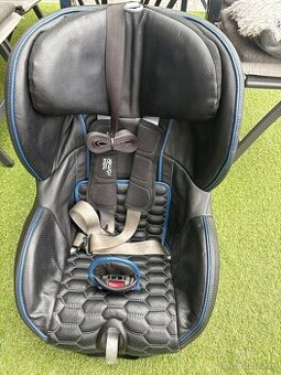 Autosedačka Britax do 22kg + 2x clona do auta