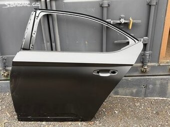 3V5833055B Levé zadní dveře Škoda Superb 3-nové