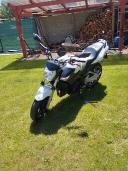 Suzuki gsr 600 25kw v tp