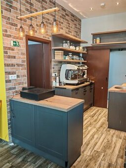 Gastro vybavení kavárna bistro pult kuchyň