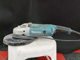Úhlová bruska Makita GA9020R