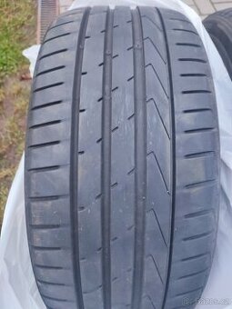 225/45R17 91W Hankook letní