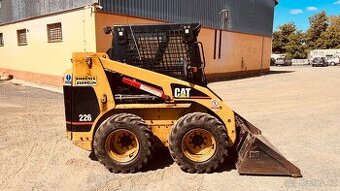 CAT 226 r. 2002, jen 1890 mth